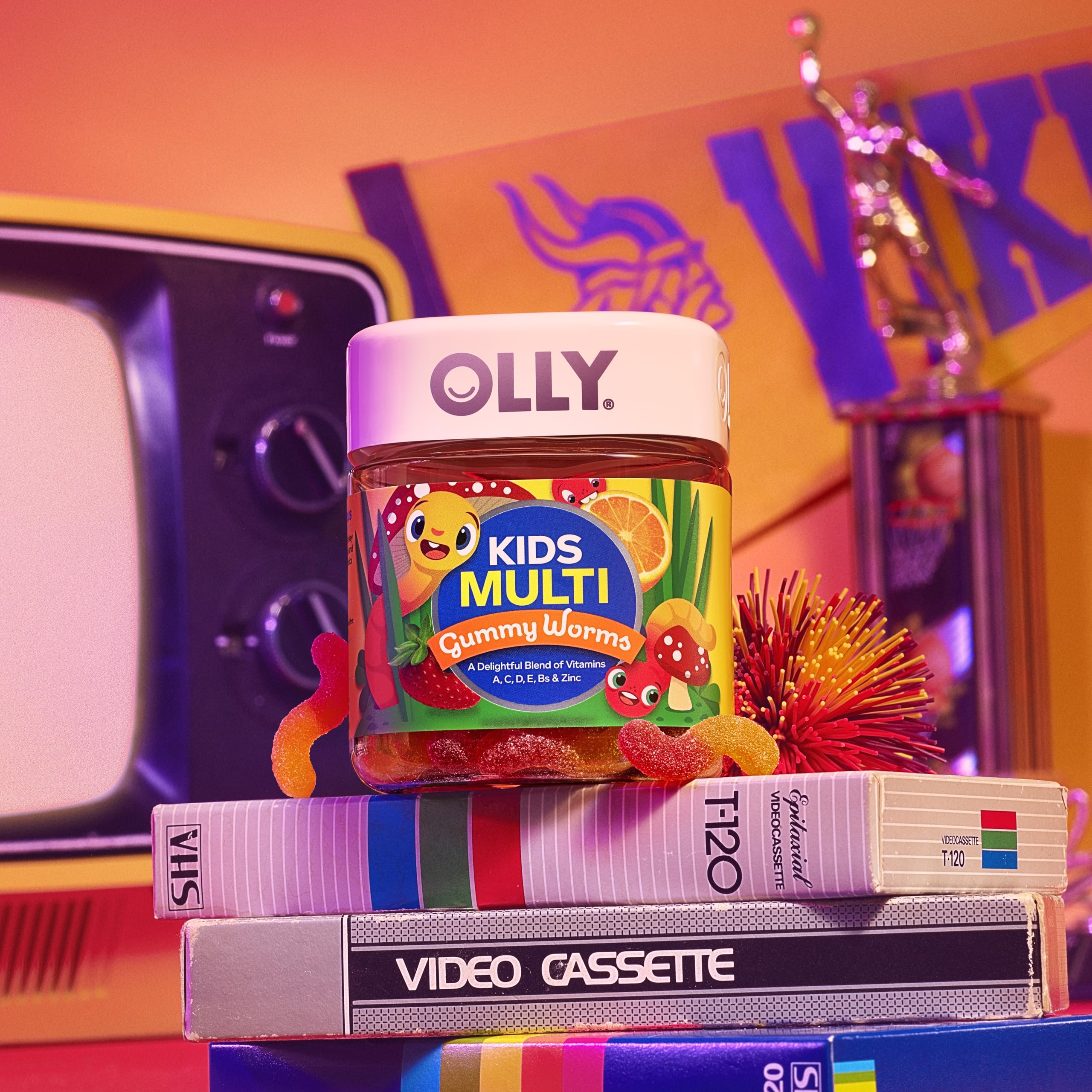 OLLY Kids Multivitamin Gummy, Overall Health and Immune Support,* Vitamins and Minerals A, C, D, E, Bs and Zinc, Kids Chewable Supplement, Sour Fruity Punch Flavored, 70 or 35 Day Supply - 70 Count
